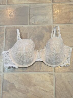 NWOT Dkny Lace Underwire Bra - White